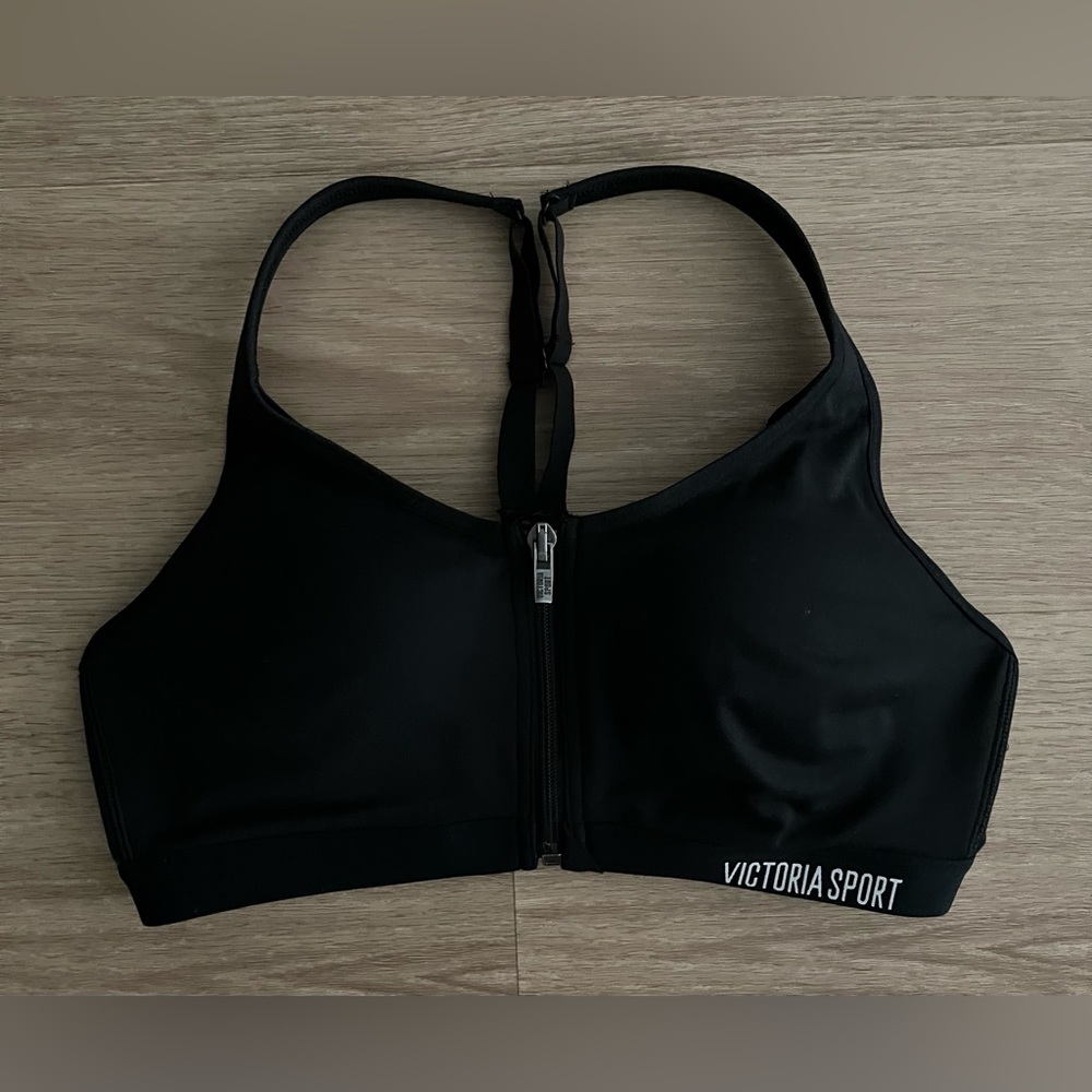 Victoria Sport 34B front enclosure w/ zipper black sports bra adjustable straps